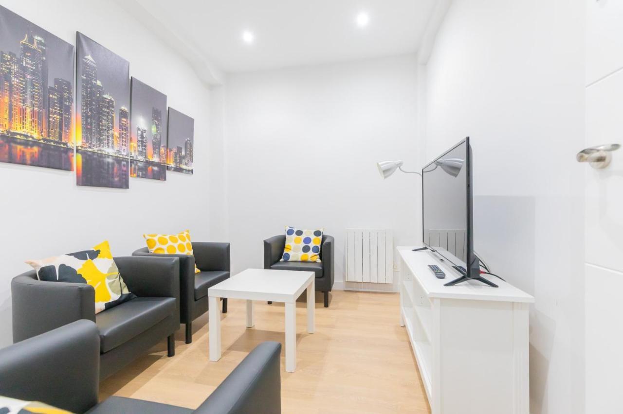 Comfy Old Town Apartment By Next Stop Бильбао Экстерьер фото